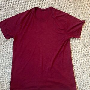 Lululemon Men's Red Athletic T-Shirt